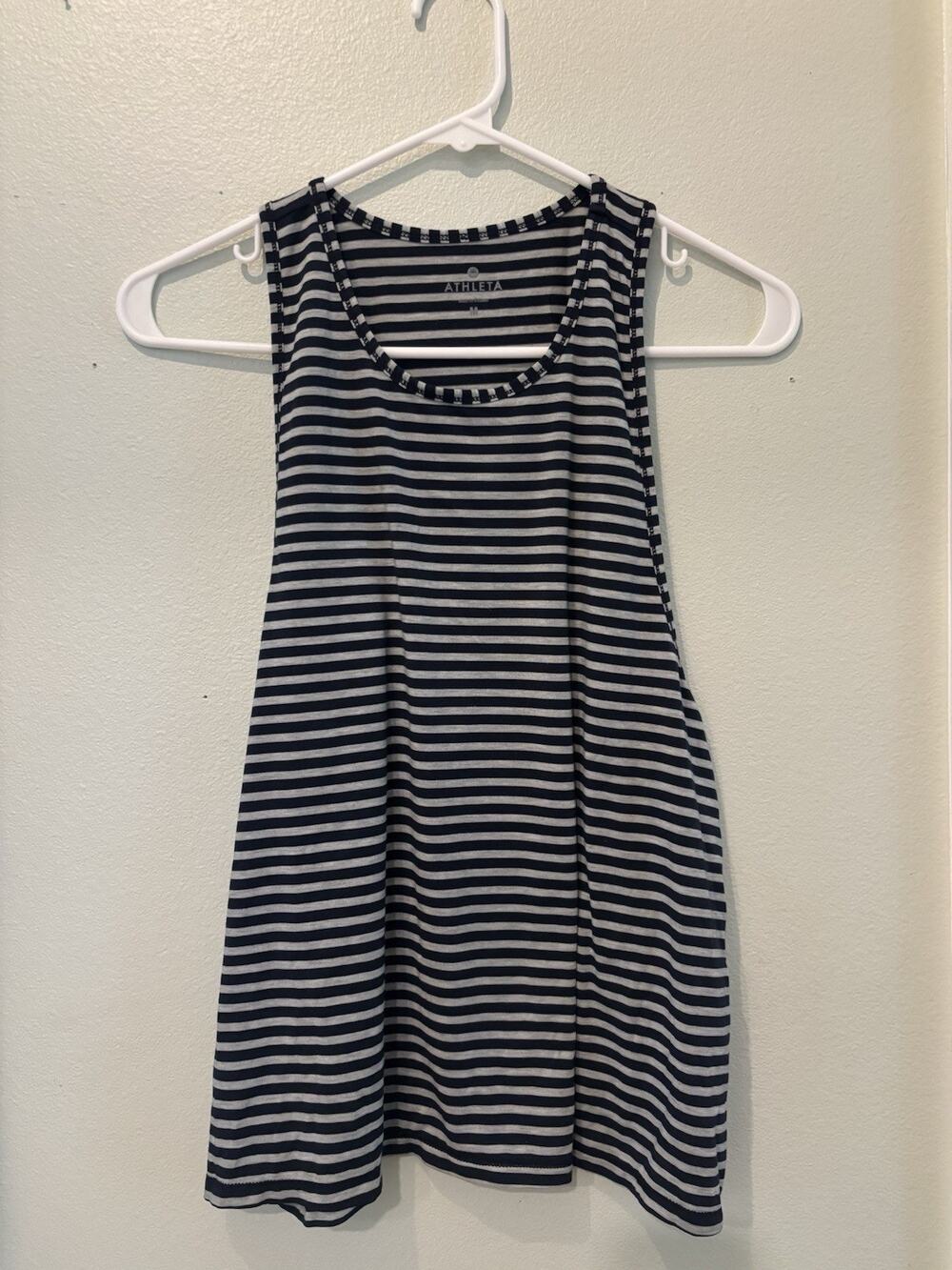 Athleta Women's Striped Scoop Neck Sleeveless Tank Top Lightweight Relaxed M